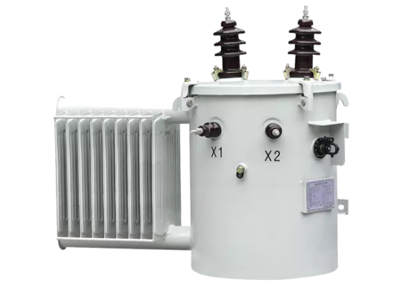 11 kV einphasigen S&auml;ulenmontierter &Ouml;l-immerter Transformator
